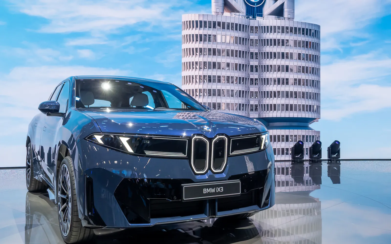 BMW iX3