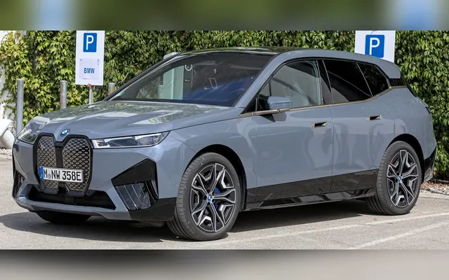 BMW iX