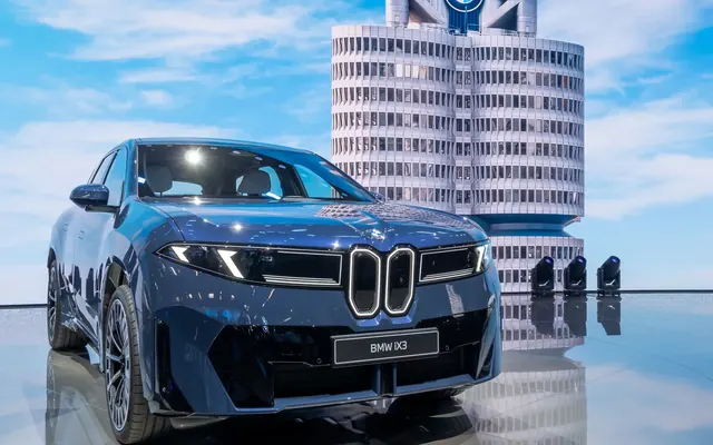 BMW iX3