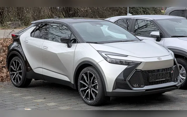 Toyota C-HR+