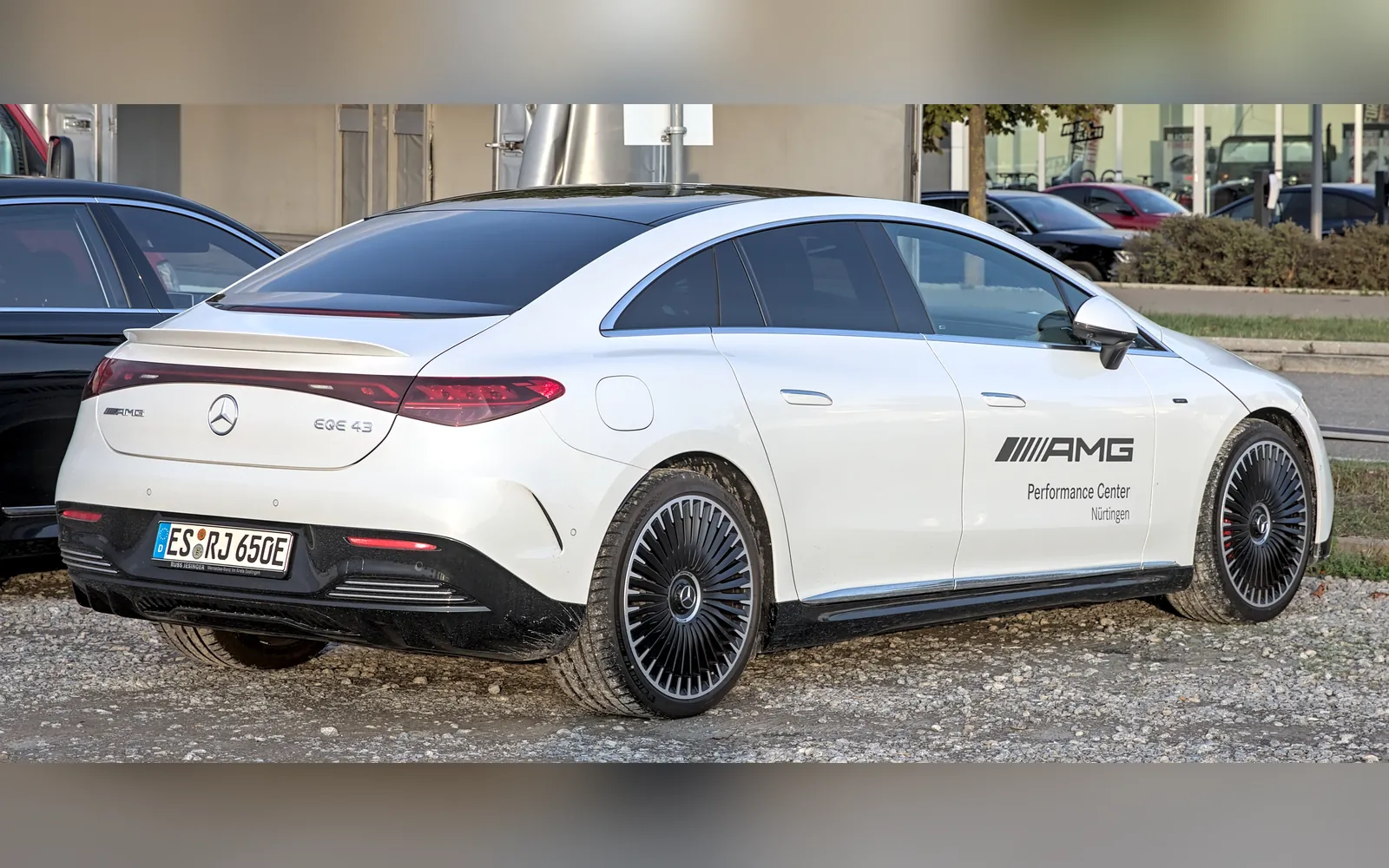 Mercedes EQE